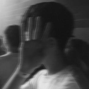 客厅ying乱亲女h小婷y
